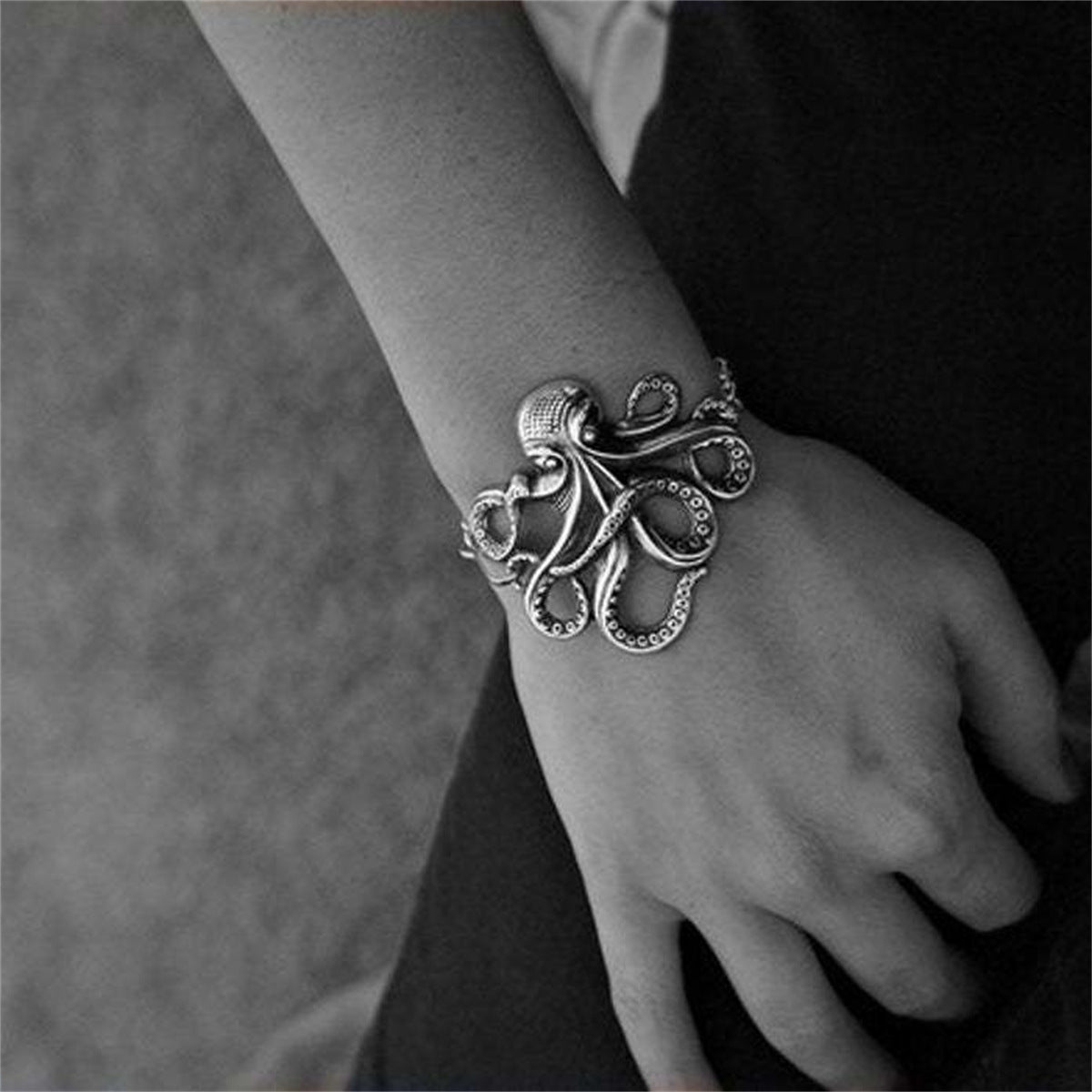 Wholesale Gothic Alloy Bracelets